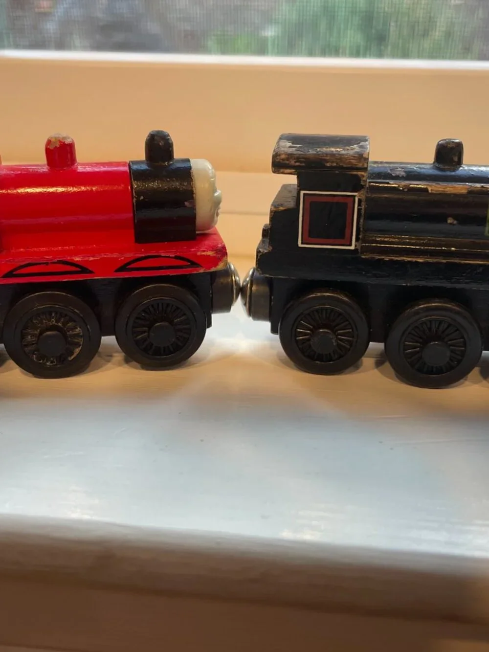 LOT of SIX hard-to-find Thomas Wooden Trains